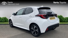 Toyota Yaris 1.5 Hybrid Design 5dr CVT Hybrid Hatchback